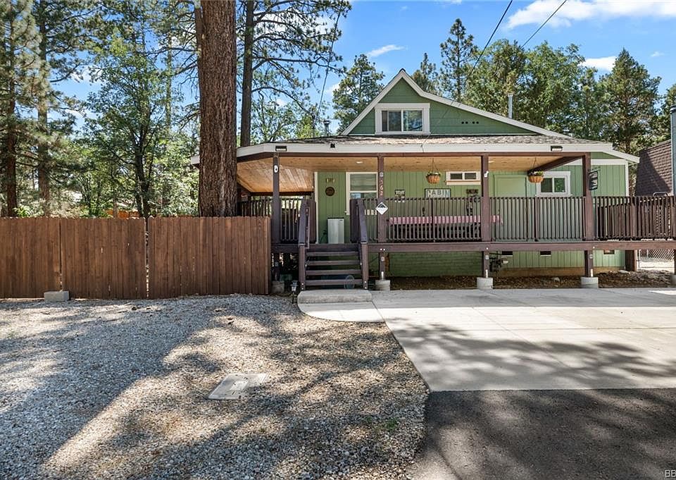 1st image of 562 Vista Ln