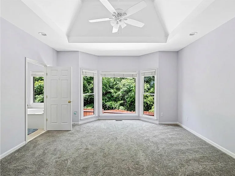 540 Battleview Dr — Photo 11