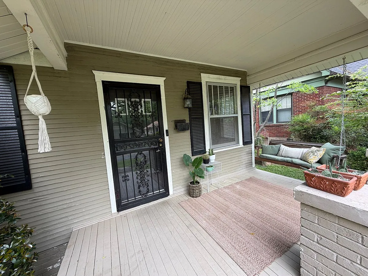 Building Photo - 5110 Lee Ave