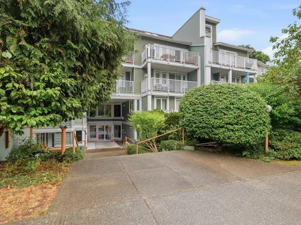 1949 W 8th Ave #12, Vancouver, BC V6J 1W2