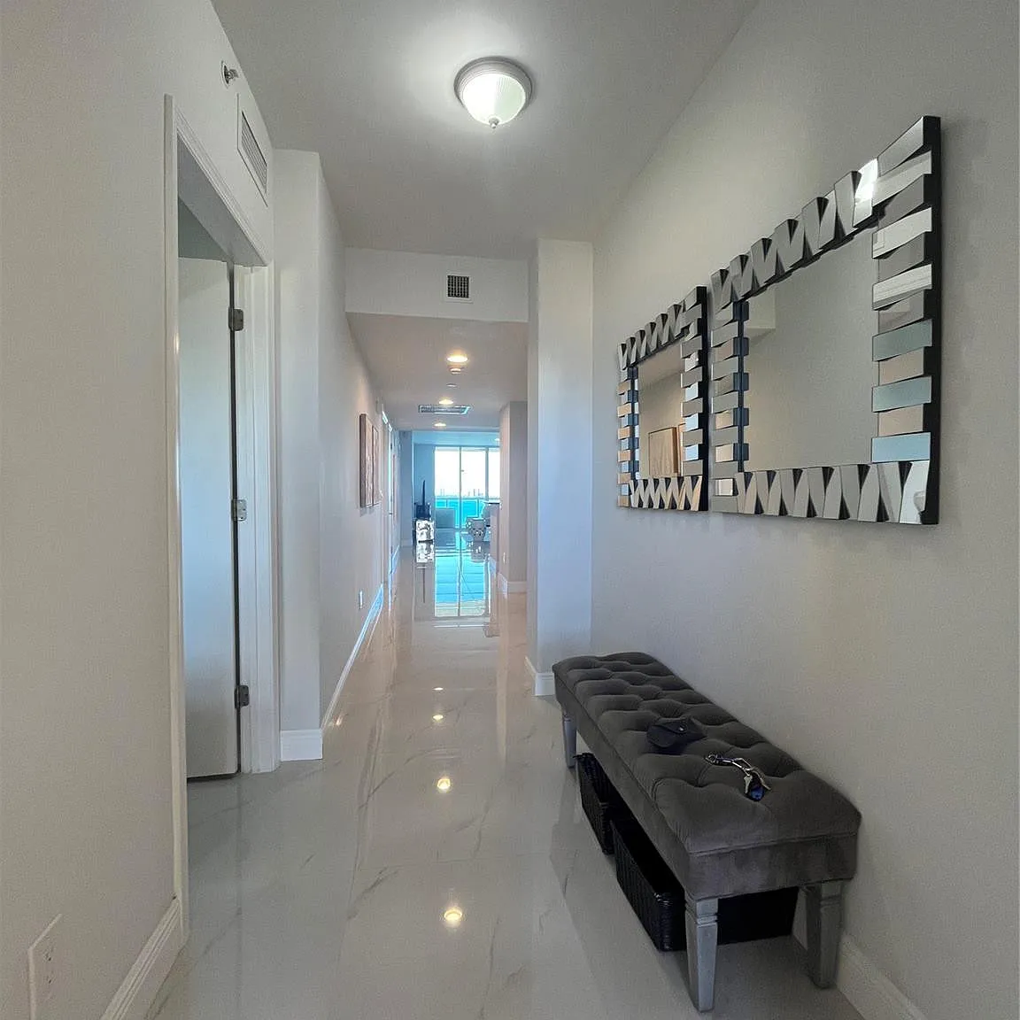 3 bed, 3.0 bath, 1800 sqft, $5,000 — Photo 2