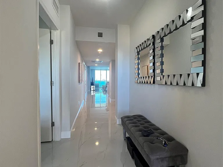 2650 Lake Shore Dr #803 — Photo 2