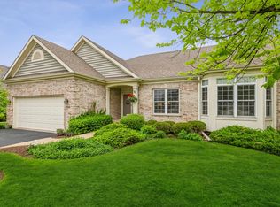 3006 Harrow Gate Dr, Woodstock, IL 60098