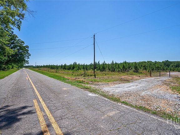 2nd image of 4918 Lower Mill Road