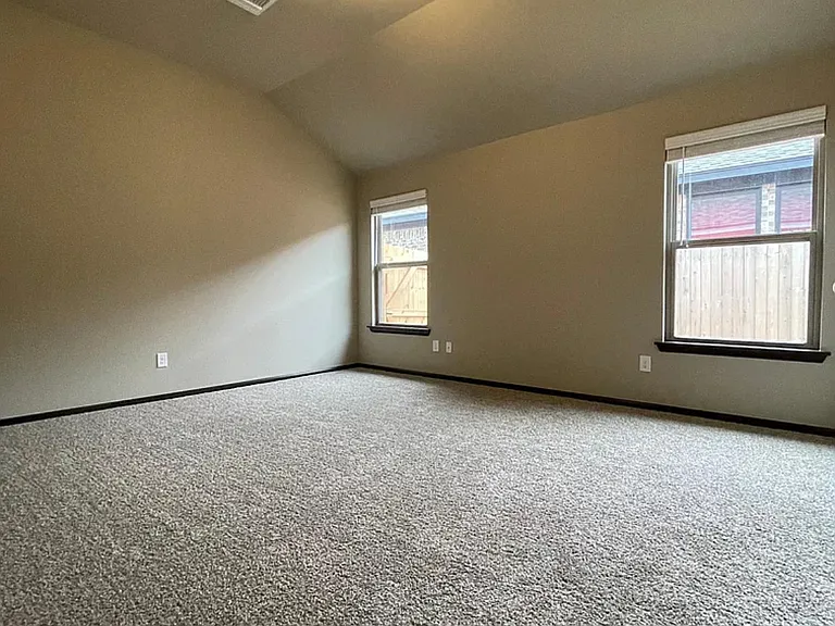 2249 Roca Dr — Photo 12