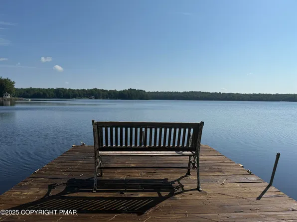 93 Tobyhanna Rd, Gouldsboro, PA 18424