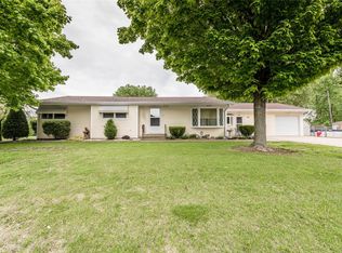 46 Pine Trl, Fairview Heights, IL 62208