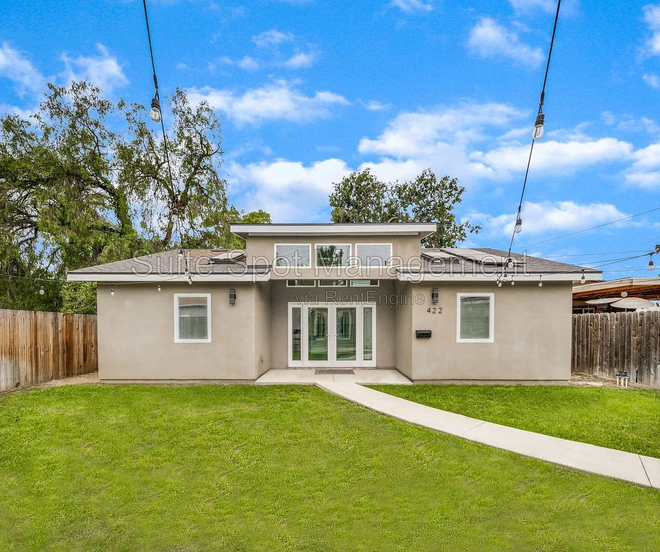 1 bed, 1.0 bath, $1,300 — Photo 1
