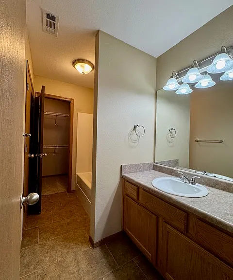4204 SW Chapelstone Ave #2 — Photo 9