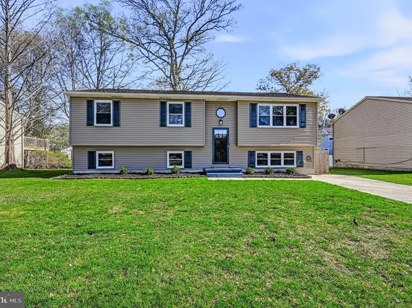106 Fox Dr, Newark, DE 19713