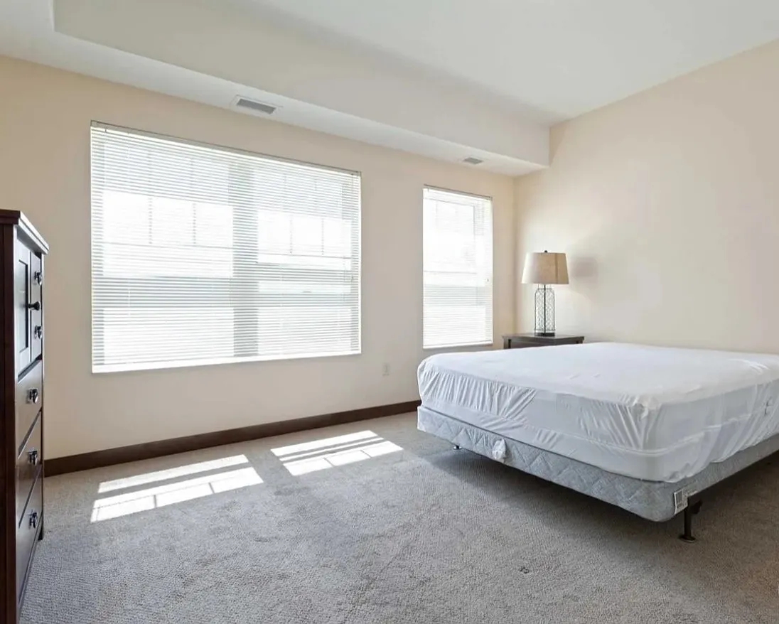 The Park Apartments in Kutzky Neighborhood — Photo 4