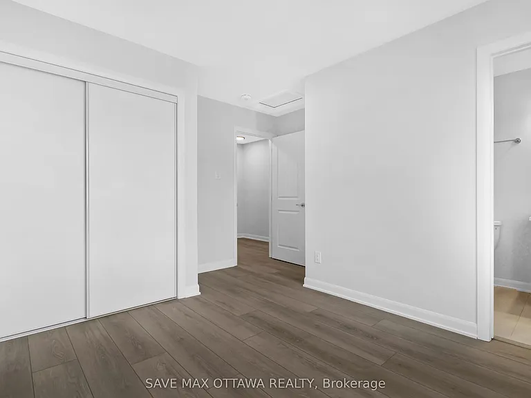 701 Glenroy Gilbert Dr #7 — Photo 14