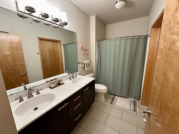 5th image of 2920 Aldrich Ave S APT 237