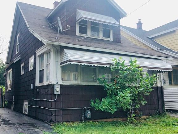 3rd image of 221 Schuele Ave