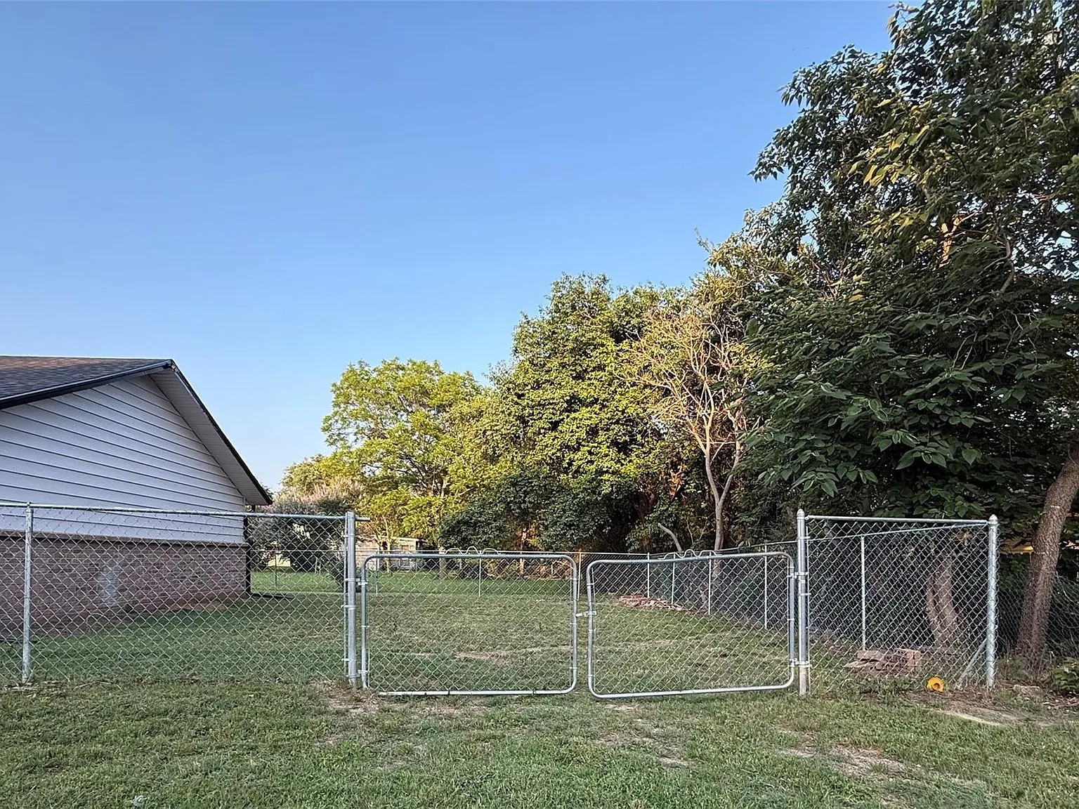 3 bed, 1430 sqft, $1,600 — Photo 4