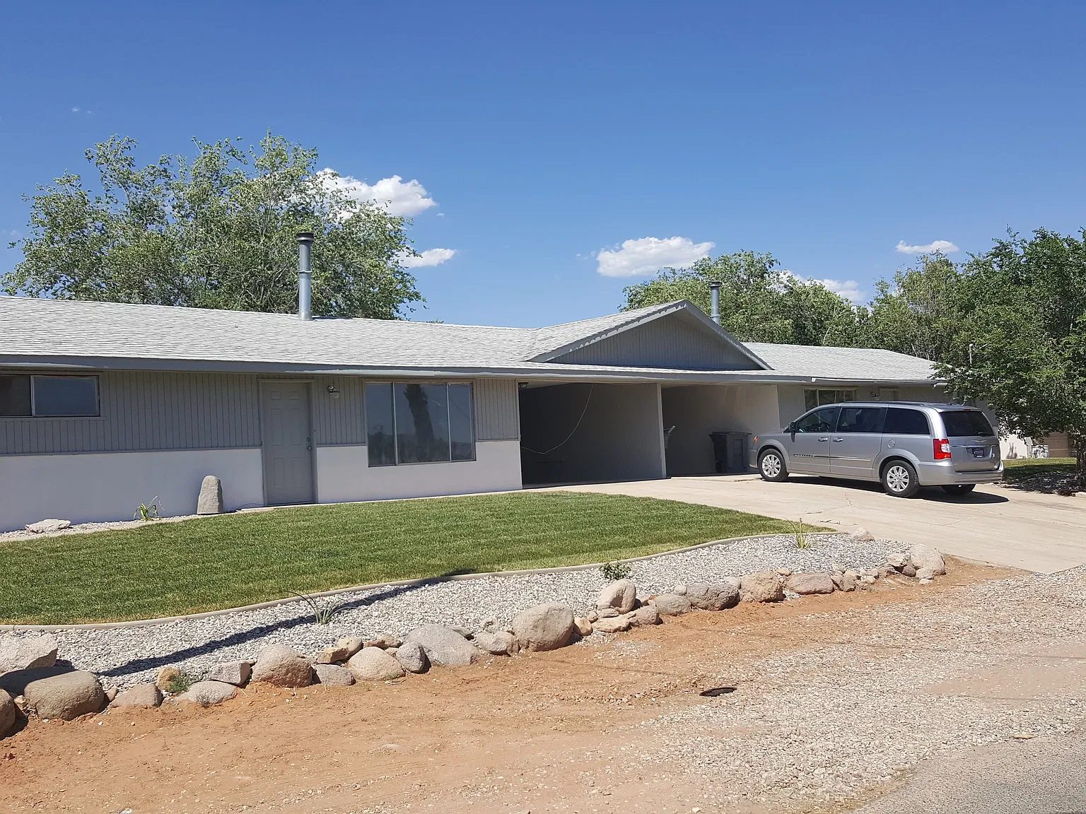3 bed, 1187 sqft, $1,600 — Photo 2