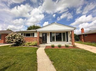 29918 Gladys Ave, Westland, MI 48185