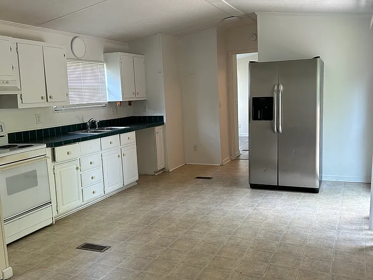 116 Cypress Valley Trl — Photo 1