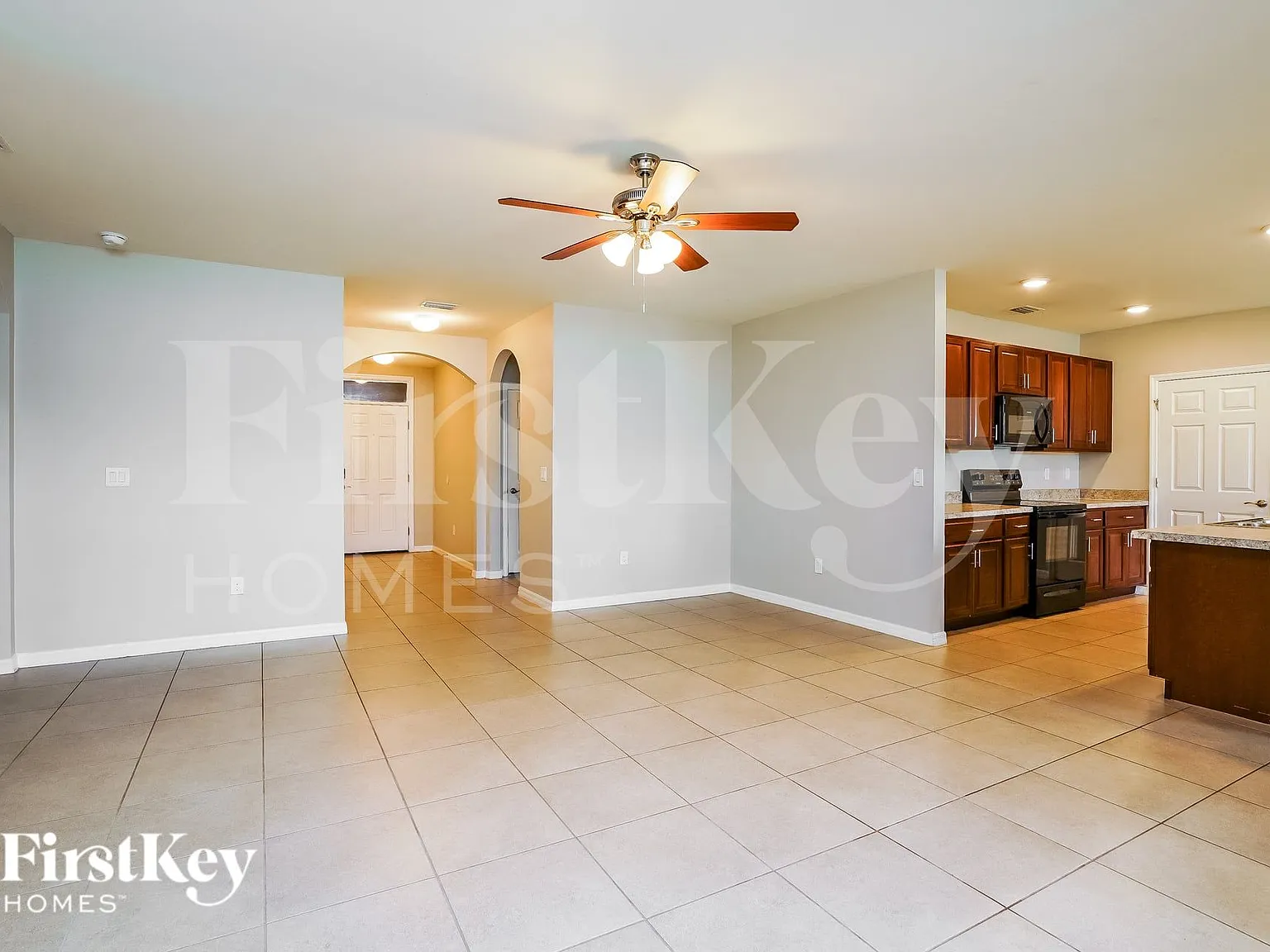 4 bed, 2.0 bath, 2090 sqft, $2,665 — Photo 3