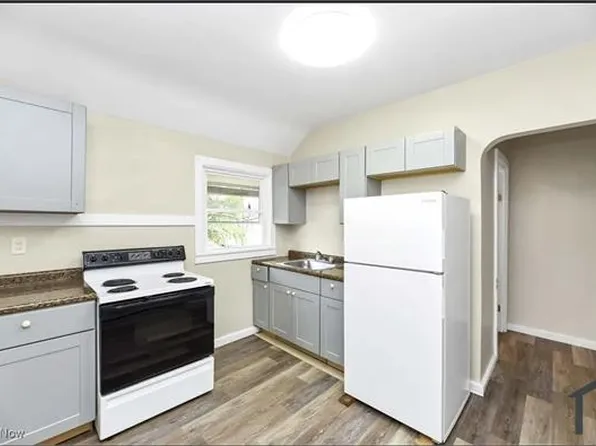 1103 Middle Ave #Up, Elyria, OH 44035