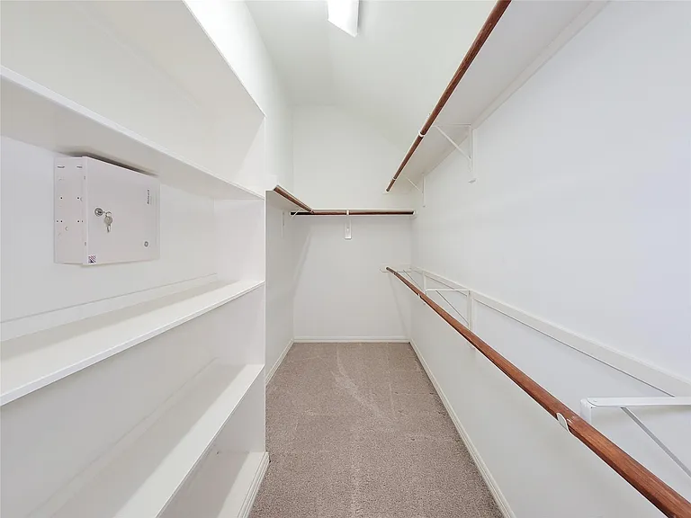 25219 Piney Heights Ln — Photo 29