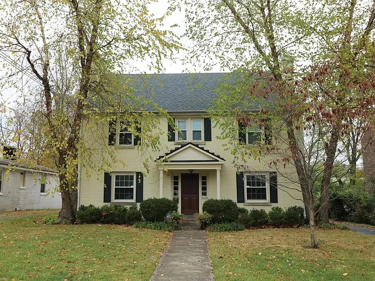 1609 Carolyn Dr — Photo 1