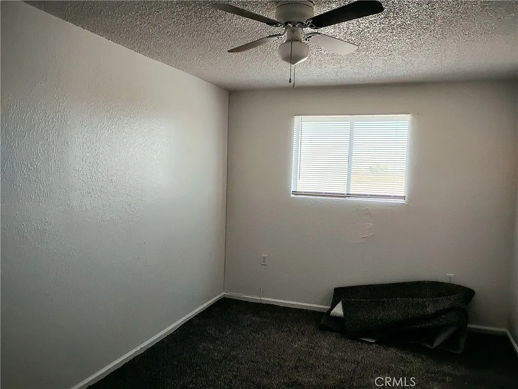 2 bed, 1840 sqft, $1,050 — Photo 2