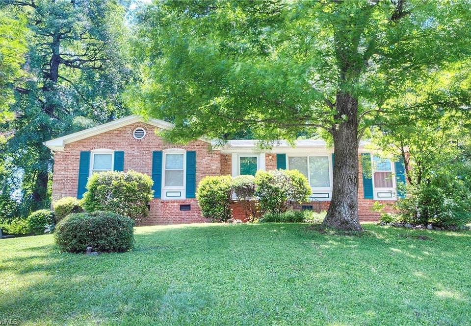 1st image of 3309 Shallowford Dr