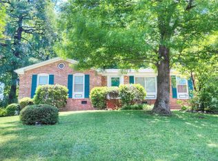3309 Shallowford Dr, Greensboro, NC 27406