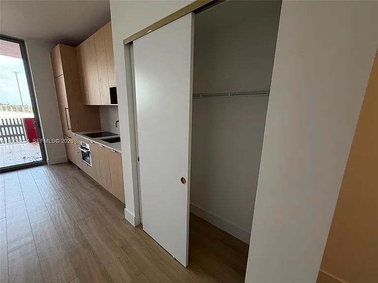 90 NE 32nd St #523 — Photo 7