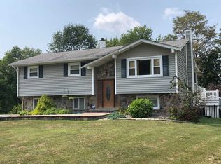 6 Wagon Wheel Rd, Poughkeepsie, NY 12601