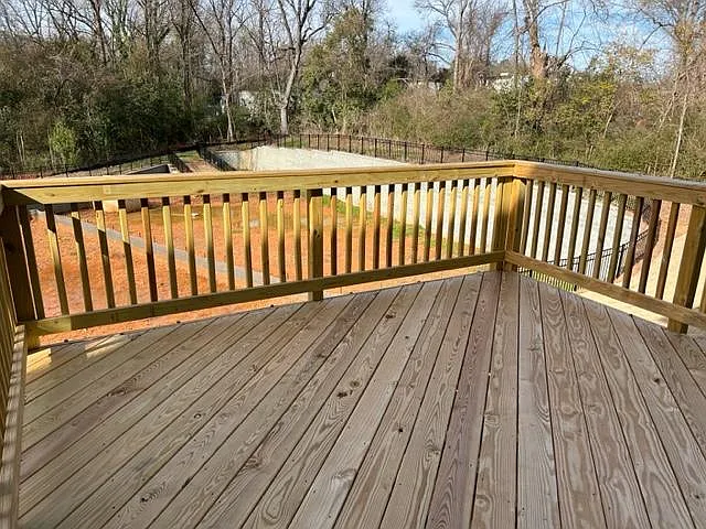 3 bed, 2.5 bath, 1700 sqft, $2,600 — Photo 2