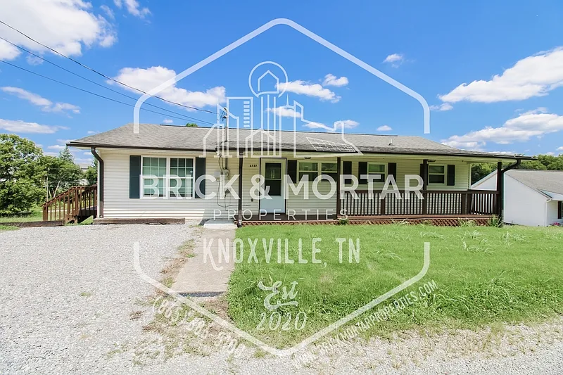 3 bed, 2.0 bath, 1250 sqft, $1,870 — Photo 2