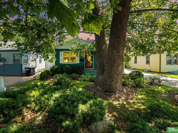 4761 Meredith Ave, Omaha, NE 68104