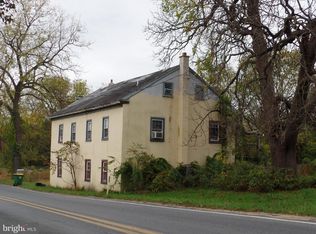 8800 Longswamp Rd, Alburtis, PA 18011