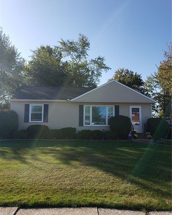 1st image of 11141 Aaron Dr