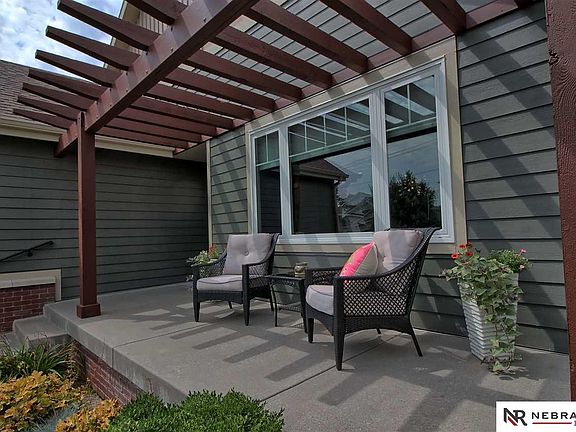 3rd image of 8410 Pinehill Ln