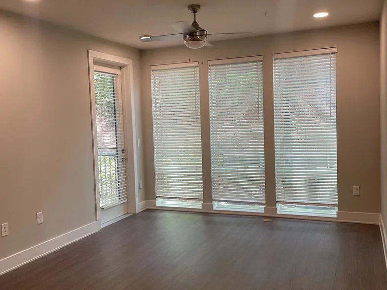 915 Glenwood Apartments on the Beltline — Photo 125