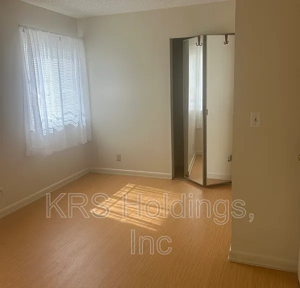 1384B Hunters Rd — Photo 6