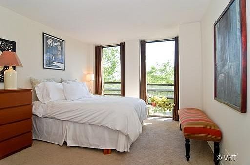 5th image of 1660 N La Salle Dr Floor 4