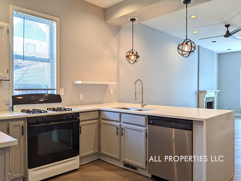 123 E Bayaud Ave — Photo 24