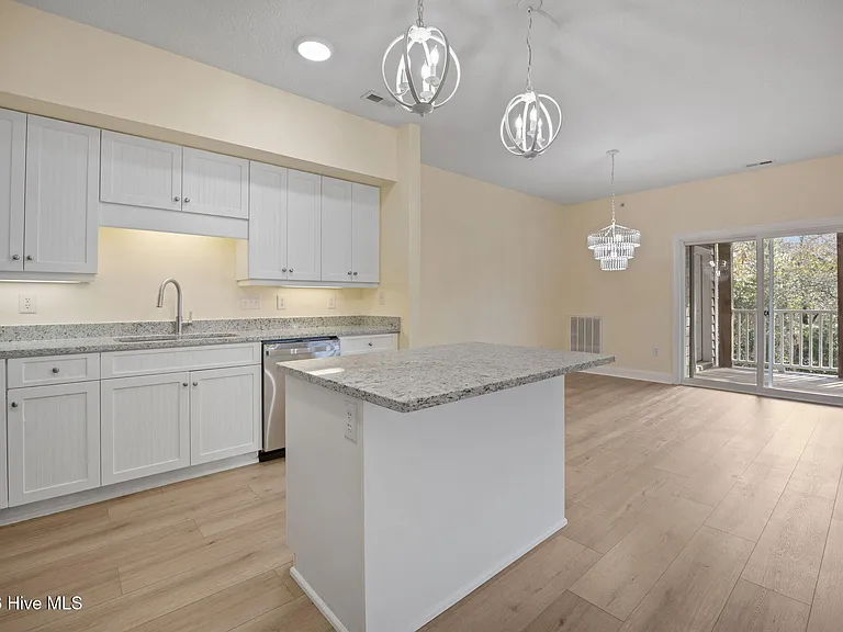 200 Lighthouse Ln #B3 — Photo 8