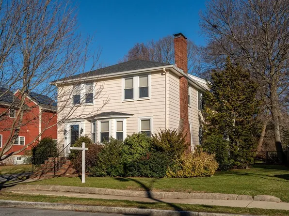 218 Wachusett Ave, Arlington, MA 02476
