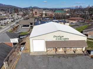 265 Zell St, Hiawassee, GA 30546