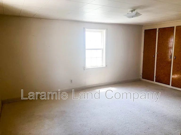 2582 W Jackson St — Photo 8