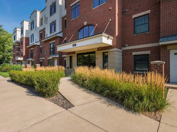 619 8th St SE Unit 409, Minneapolis, MN 55414