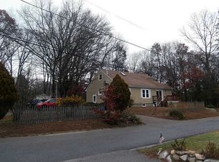 21 Milton St, Johnston, RI 02919