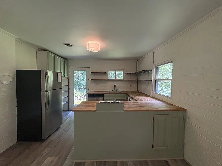 85 Harrison St — Photo 5
