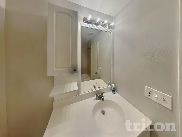 120 Waverly Dr — Photo 14