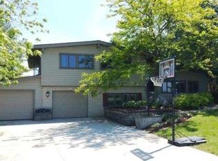 2403 W Riverdale Ave, Sheboygan, WI 53081